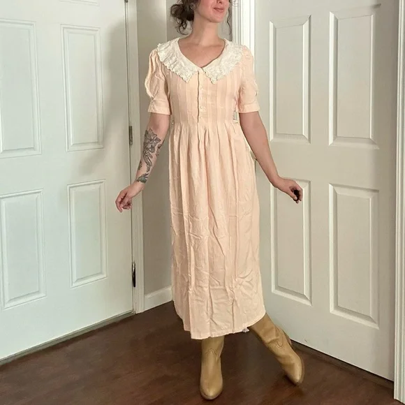 Vintage Grunge 90's Sarah Elizabeth Blush Dress with White Lace Collar - Picture 7 of 8